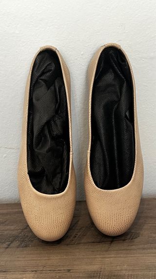 Bailarinas Beige Cuero Talla 39 nuevas