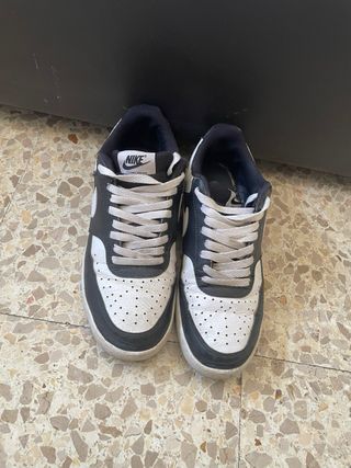 Zapatillas Nike Court Vision Negras y Blancas