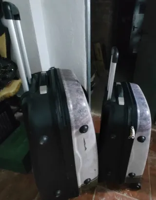 2 Maletas Viaje rígidas, con 4 Ruedas.