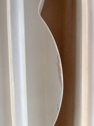 Cuna de madera blanca