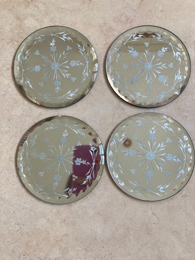 4 Posavasos de cristal grabado