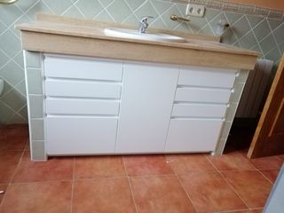 Se fabrican y restauran muebles antiguos y moderno