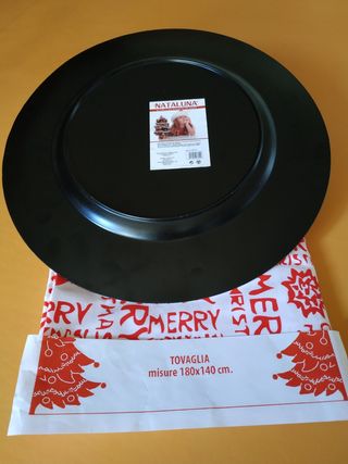 Centrotavola con tovaglia di Natale