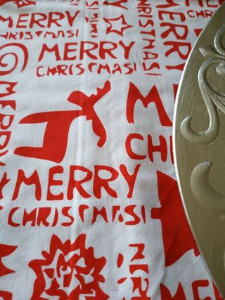 Centrotavola con tovaglia di Natale