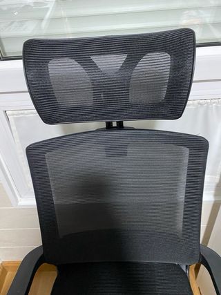 Silla de oficina ergonómica negra