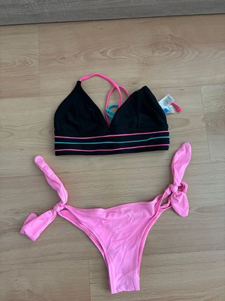 Bikini negro y rosa fácil de llevar