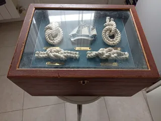 Caja marinera decorativa con nudos