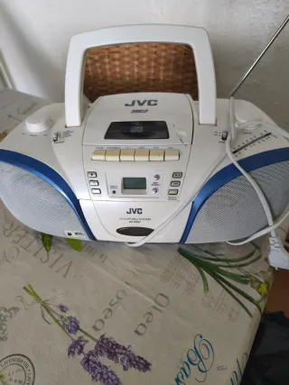 Radio CD Cassette JVC RC-E257