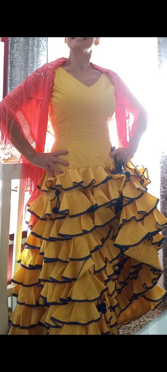 Vestido Flamenca Sevillanas Amarillo