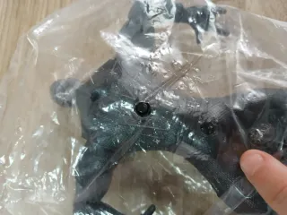 Figura Spiderman Negra con Luz