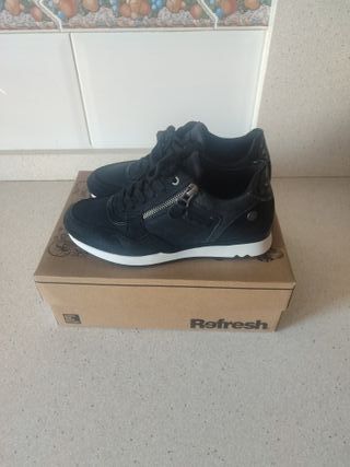 Zapatillas Refresh Negras con Cremallera