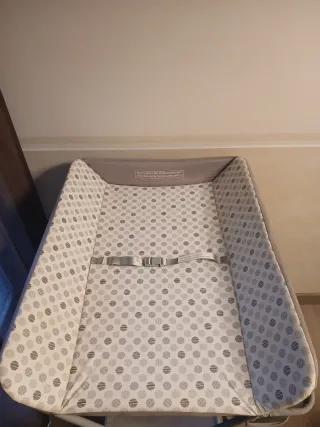 Cambiador de bebé plegable