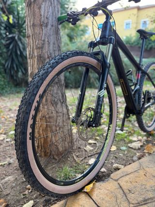 Bicicleta Cube Reaction