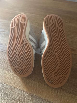 Zapatillas Adidas Campus gris y Blanco