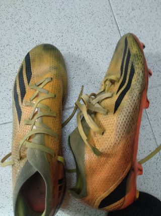 Zapatillas Fútbol Naranja y Amarillo