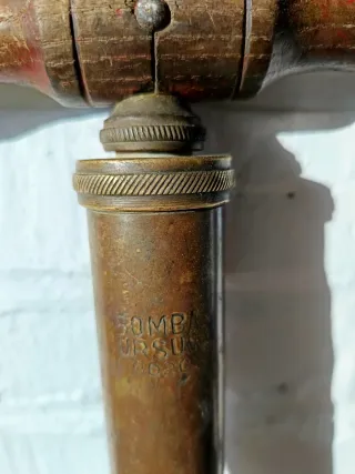 Bomba de aire antigua