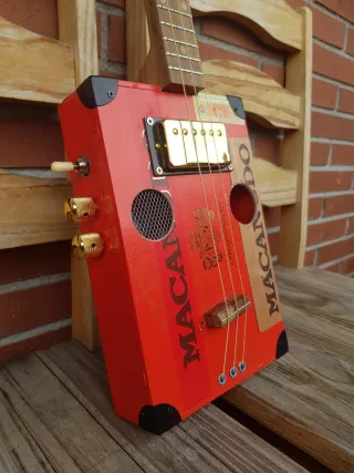Cigar Box Guitar