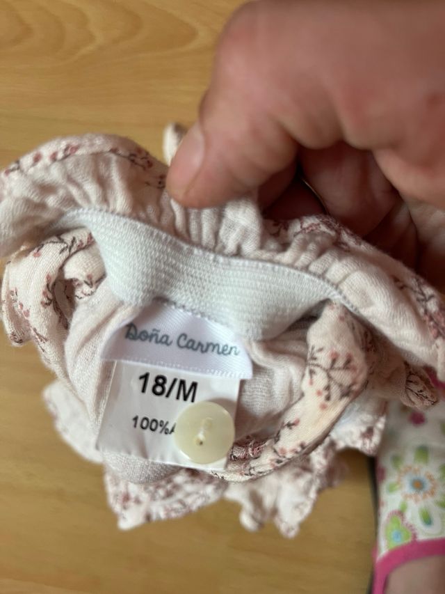 Mono floral bebé con volantes