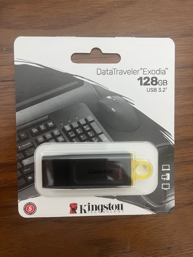 Kingston DataTraveler Exodia 128GB USB 3.2