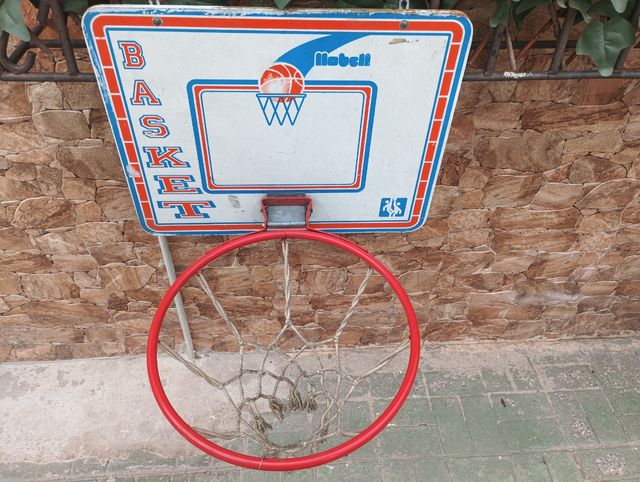 Canasta de baloncesto con red