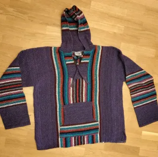 Jersey étnico con capucha NUEVO.
