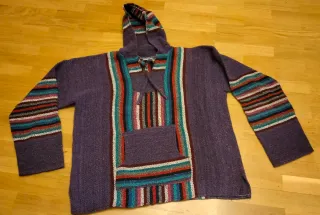 Jersey étnico con capucha NUEVO.