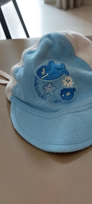 Cappellino  pesci neonato blu e bianco Fagottino