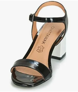 Sandalias CHATTAWAK negras y blancas
