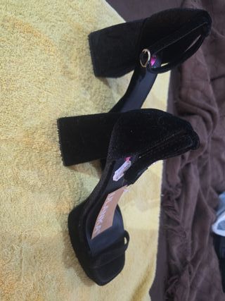 Sandalias tacón Ulanka negras talla 38