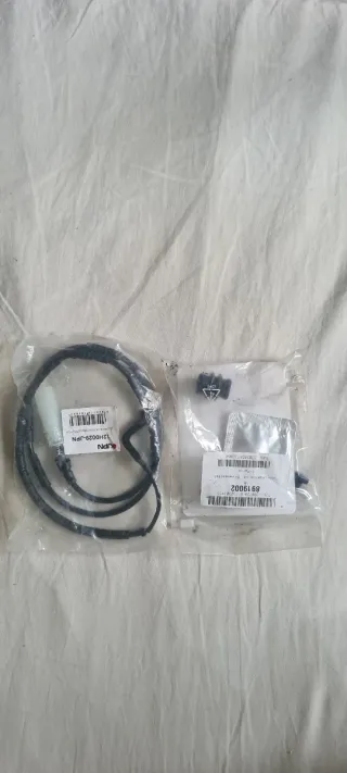 Sensor pastilla y casquillo pinza freno