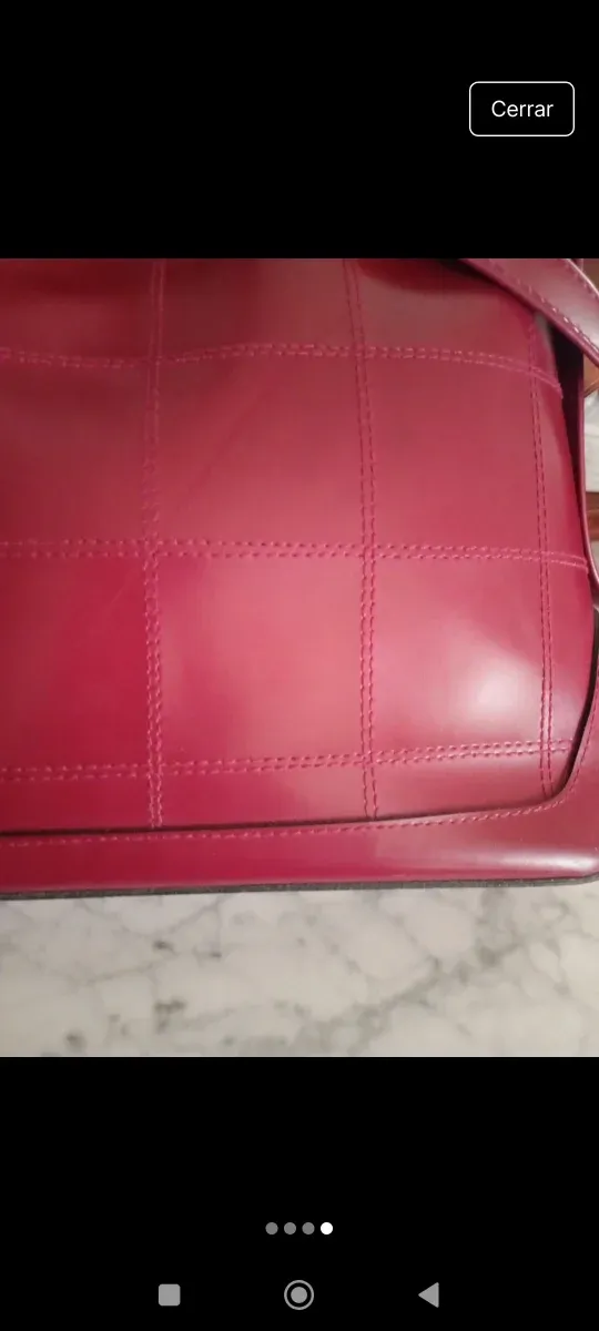 Bolso de hombro burdeos