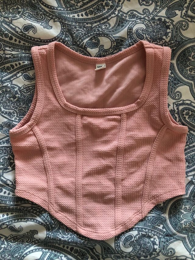 Top rosa con textura