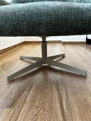 Butaca giratoria verde suave sin usar