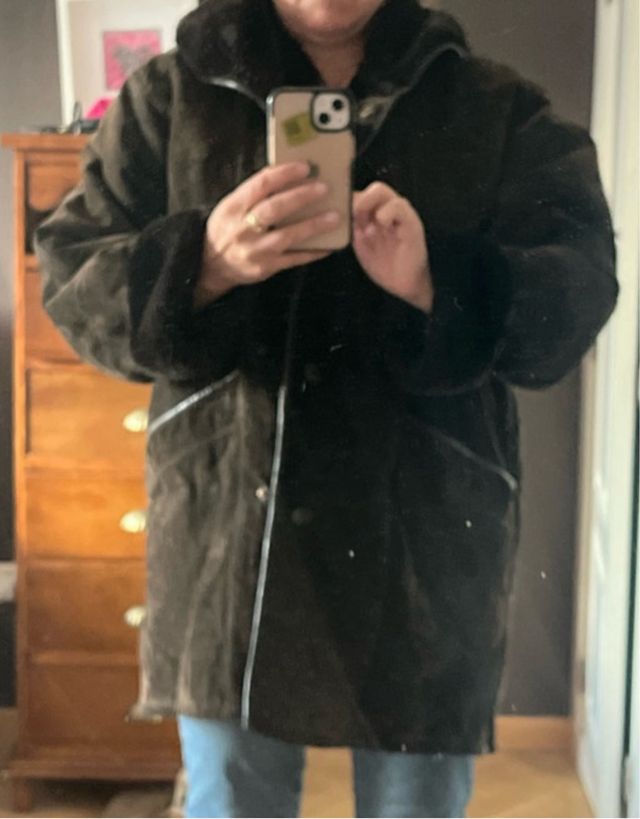 Abrigo de piel vuelta marrón