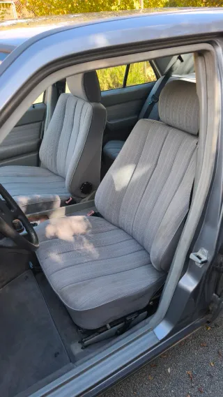 Mercedes-Benz Clase C 1987