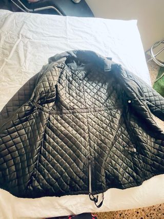 Chaquetón acolchado negro buena calidad