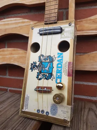 Cigar Box Guitar