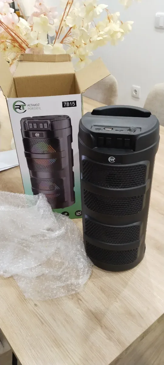 Altavoz Portátil RT 7815