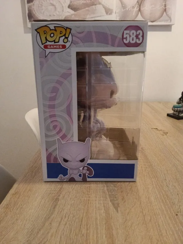 Funko Pop! Pokémon Mewtwo Jumbo 583