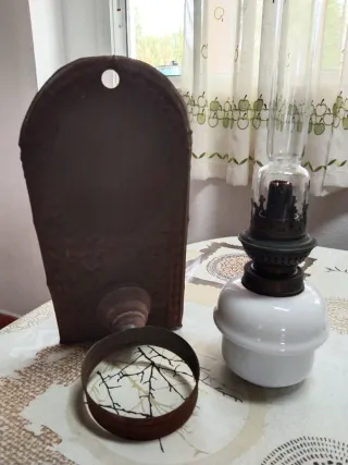 Quinqué antiguo de vidrio