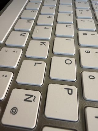 Teclado Bluetooth TKL-BT Plata Estilo Apple