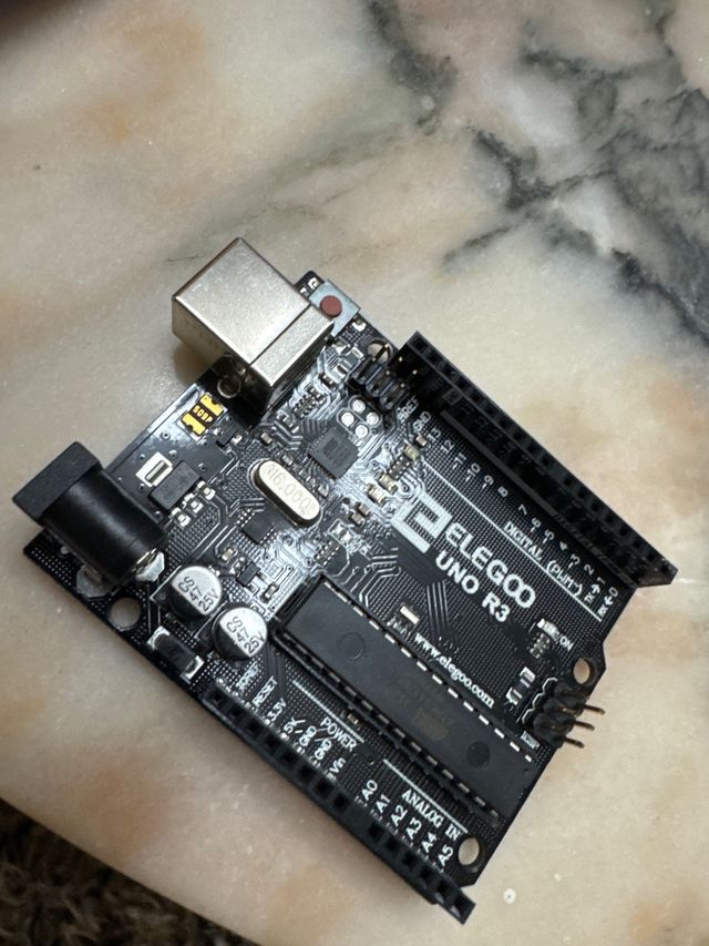 ELEGOO UNO R3 Placa de Desarrollo con fuente 