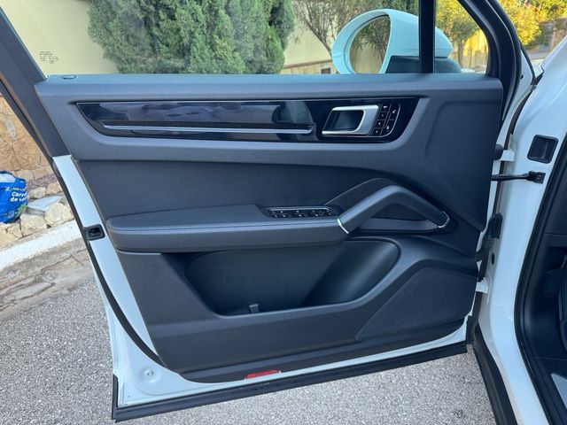 Porsche Cayenne nacional