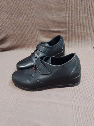Zapatos negros mujer velcro