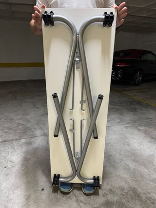 Escritorio plegable - Blanca y plateada