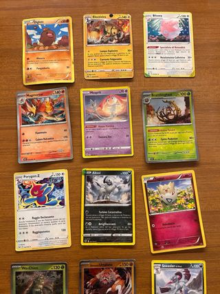 Carte Pokémon Rare - Set 18 Carte *