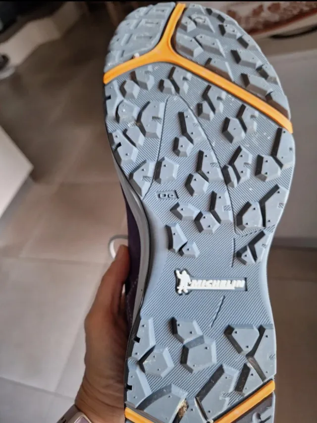 Scarpe trekking donna viola e grigie