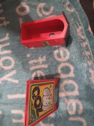 Caseta y cartel Zoo Playmobil Todo 3,50€