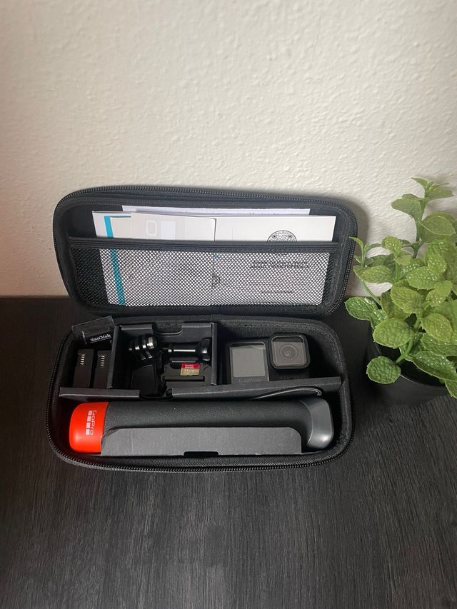 GoPro HERO13 Black IMPECABLE + Muchos Accesorios 