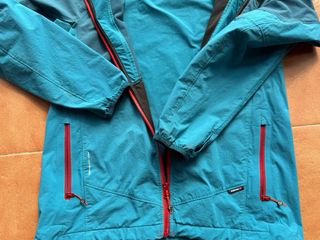 Chaqueta Ternua Hard Shell talla S